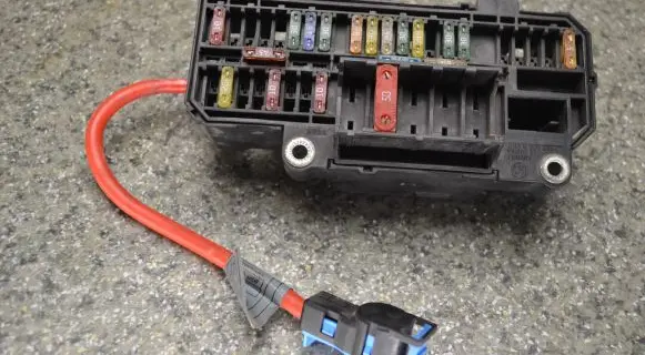 BMW 7 E65 E66 Fuse box set 10688710