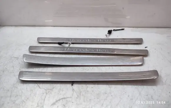Mercedes-Benz GL X166 sill trim set (inner) A1666801335 A1666860836