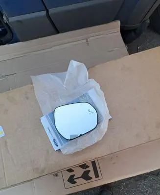 Ford Fiesta Wing mirror glass H1BB17K740EA