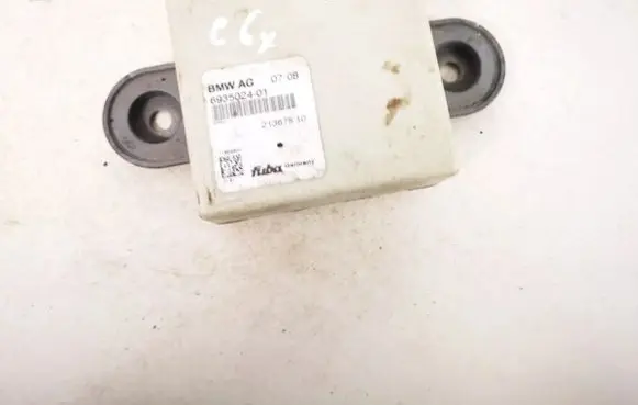BMW 3 E46 Antenna control unit 693502401 6935024-01