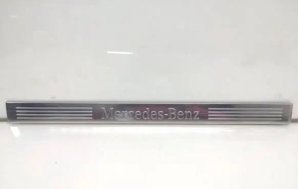 Mercedes-Benz E W212 Front sill trim cover 2126860936