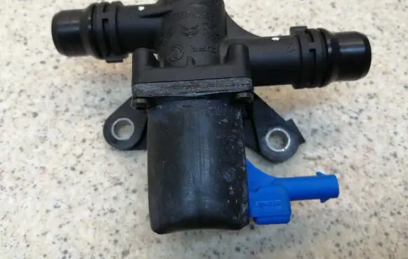 Opel Corsa F Electric auxiliary coolant/water pump 9839741280