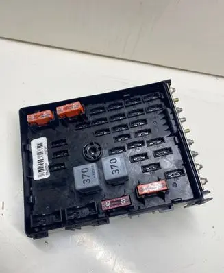 Volkswagen PASSAT B7 Fuse module 3C0937125 63592777