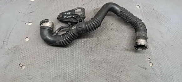 Nissan X-Trail T32 Intercooler hose/pipe 