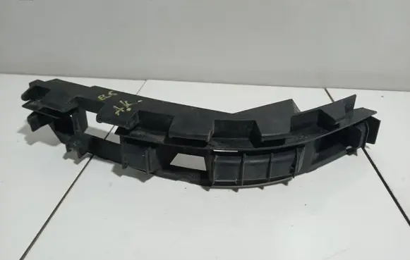 BMW 7 E65 E66 Rear bumper mounting bracket 7012289