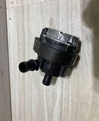 Renault Arkana Water pump 210106635r