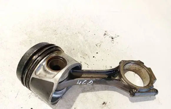 Audi A5 8T 8F Piston with connecting rod