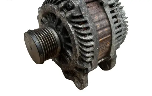 Renault Scenic III - Grand scenic III Generator/alternator 8200960533 A004TJ0582ZE