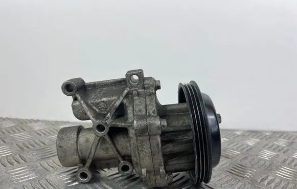 KIA Sorento Water pump