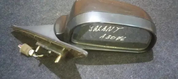 Front door electric wing mirror