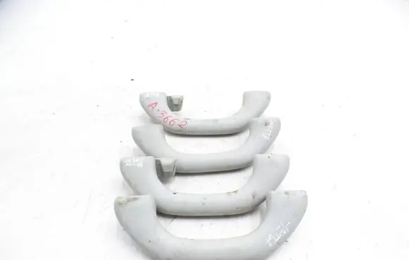Volkswagen Jetta VI Front interior roof grab handle 5C6857607