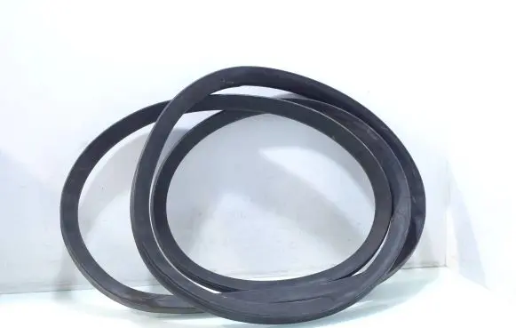 Tesla Model S Trunk rubber seal (body) 