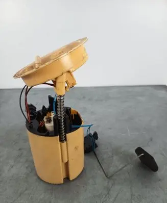 BMW 1 E81 E87 In-tank fuel pump 7190943