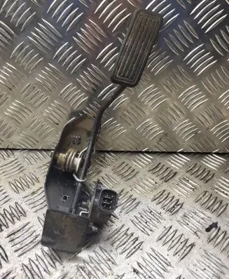 Toyota Corolla Verso E121 Accelerator throttle pedal 7811135030