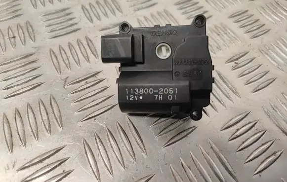 Toyota Corolla Verso AR10 Air flap motor/actuator 1138002051