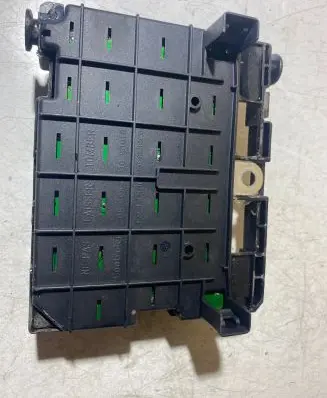 Peugeot 307 Fuse module 9646405280 20821046