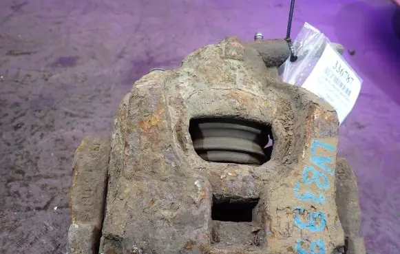 Ford Mondeo MK IV Front brake caliper