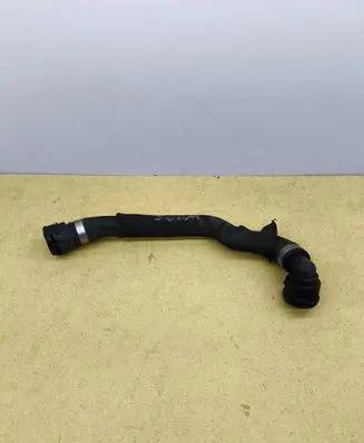 Mercedes-Benz C W205 Engine coolant pipe/hose A0089974989