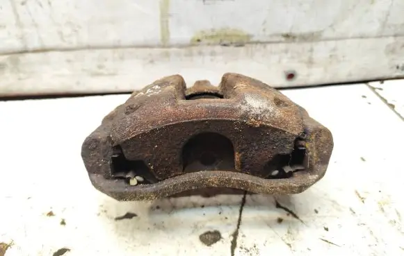 Honda CR-V Front brake caliper