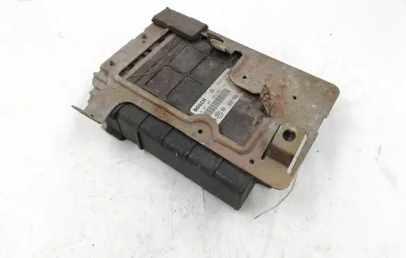Audi A4 S4 B5 8D Engine control unit/module 028906021 0281001308