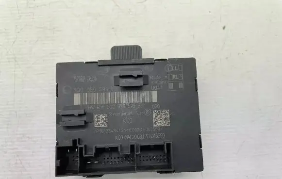 Audi A3 S3 8V Door central lock control unit/module 5Q0959595E 5Q0959595B
