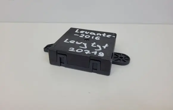 Maserati Levante Door control unit/module 52851641AF