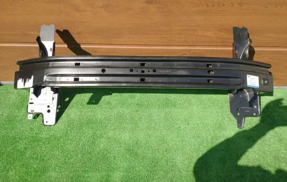 Ford Ecosport Front bumper support beam GN16-17K876-GC