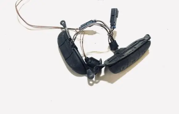 Opel Astra G Steering wheel buttons/switches 90561159