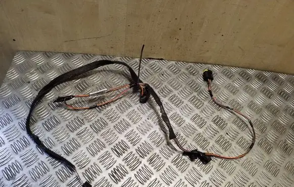 Nissan NV400 Sliding door wiring loom 241268711R COD268711R C863711R