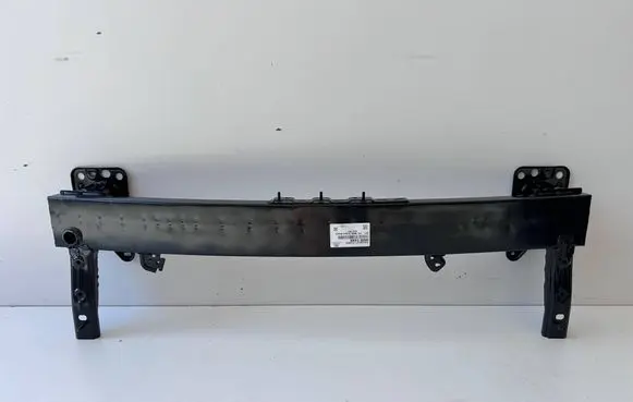 Hyundai i30 Front bumper cross member 64900-G4000