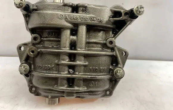 Mercedes-Benz C W203 Balance shaft A6460100436