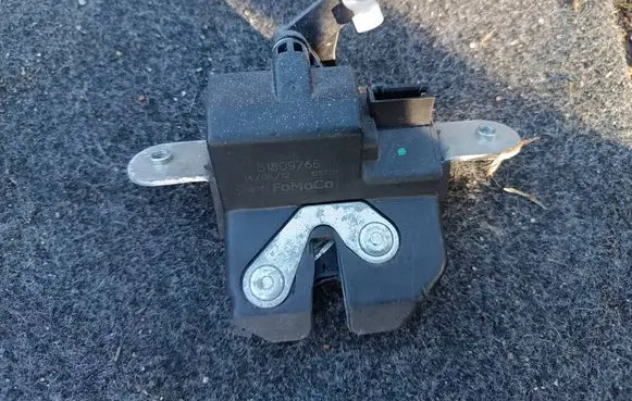 Ford Ka Tailgate lock latch 51809766