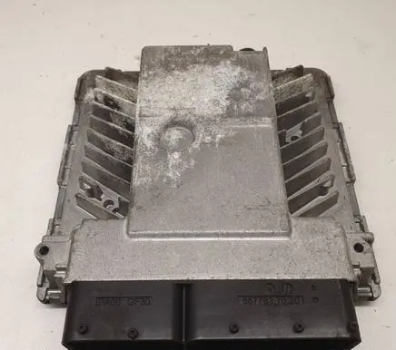 Volkswagen PASSAT B5 Engine control unit/module 03G906018CD 5WP45600