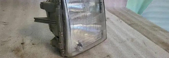 Volkswagen II LT Headlight/headlamp