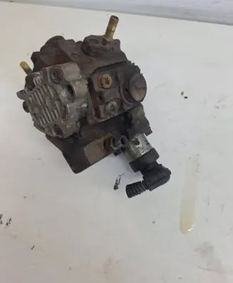 Renault Trafic II (X83) Fuel injection high pressure pump 8200950493