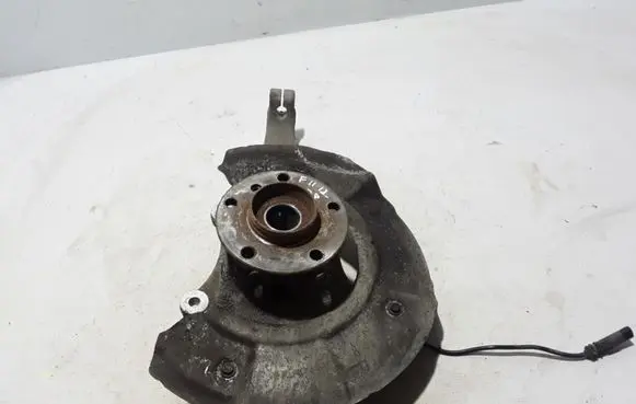 BMW 5 F10 F11 Front wheel hub 6777752