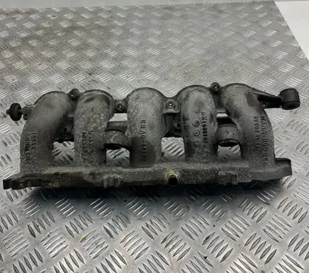 Volvo S40 Intake manifold 30650092 1686101