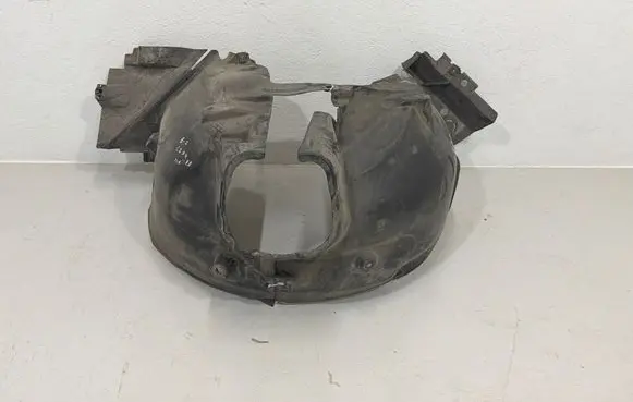 Mercedes-Benz C W204 Front wheel arch liner splash guards A2046905930 A2046984030