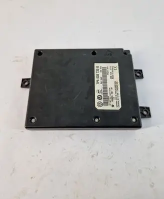 Volkswagen Tiguan Bluetooth control unit module 7p6035730b