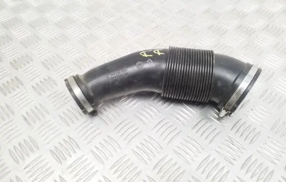 Air intake hose/pipe