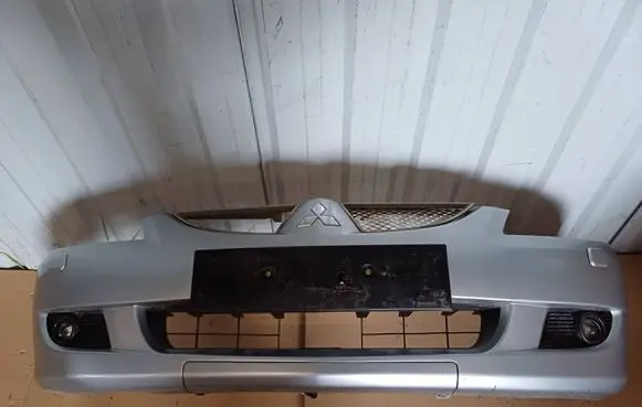 Mitsubishi Lancer Front bumper