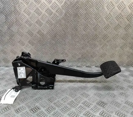Mercedes-Benz EQV 447 Brake pedal A1779050502 0265011089