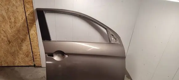 Mitsubishi ASX Front door