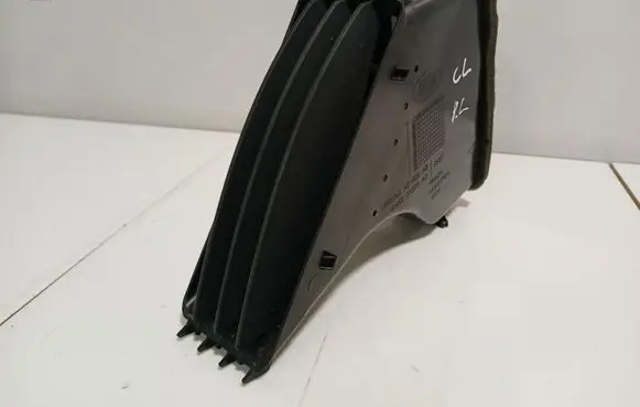 Land Rover Freelander 2 - LR2 Dash center air vent grill R66ZA