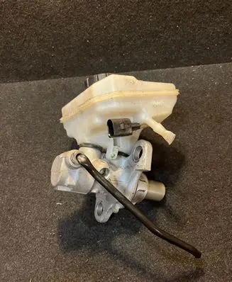 Audi A4 S4 B9 Brake booster 8W0611301