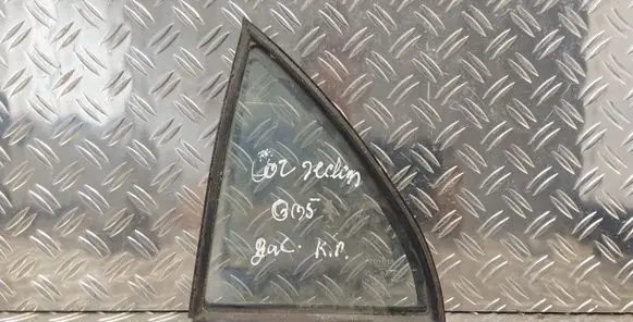 Toyota Corolla E120 E130 Rear vent window glass 43R005834