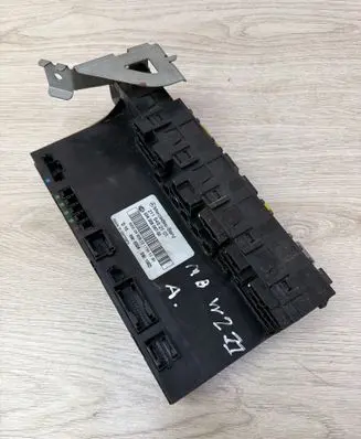 Mercedes-Benz E W211 Comfort/convenience module 2115452101 5DK00804750