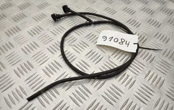 Hyundai i30 Windshield washer spray nozzle 