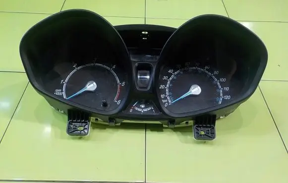 Ford Transit Courier Speedometer (instrument cluster) ET7610849DG
