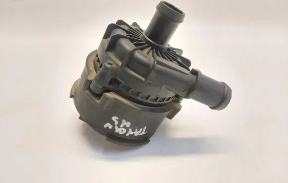 Porsche Taycan 9J1 Water pump 9J1965567BJLK0121